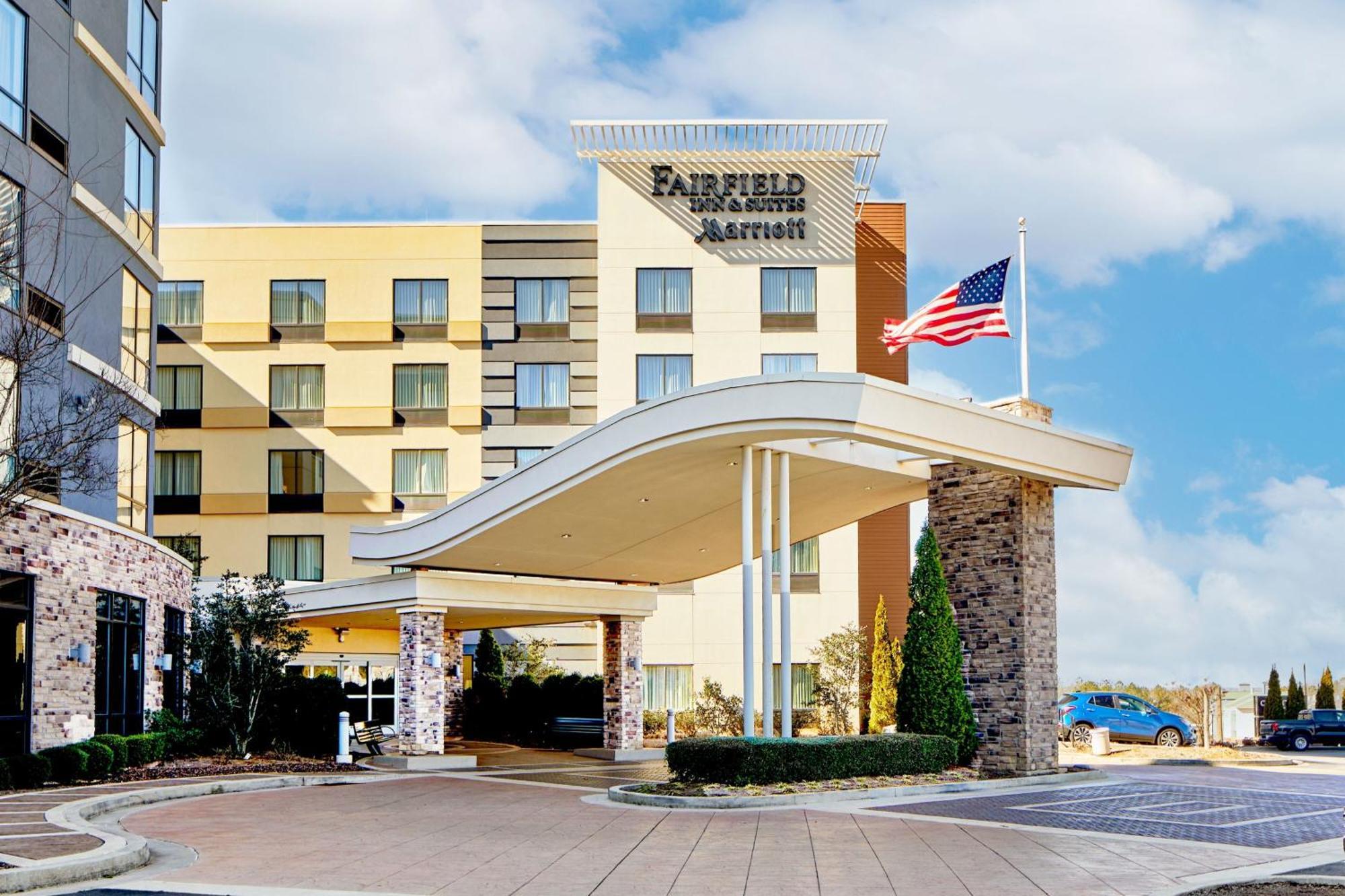 Fairfield Inn & Suites By Marriott Atlanta Лития-Спрингс Экстерьер фото